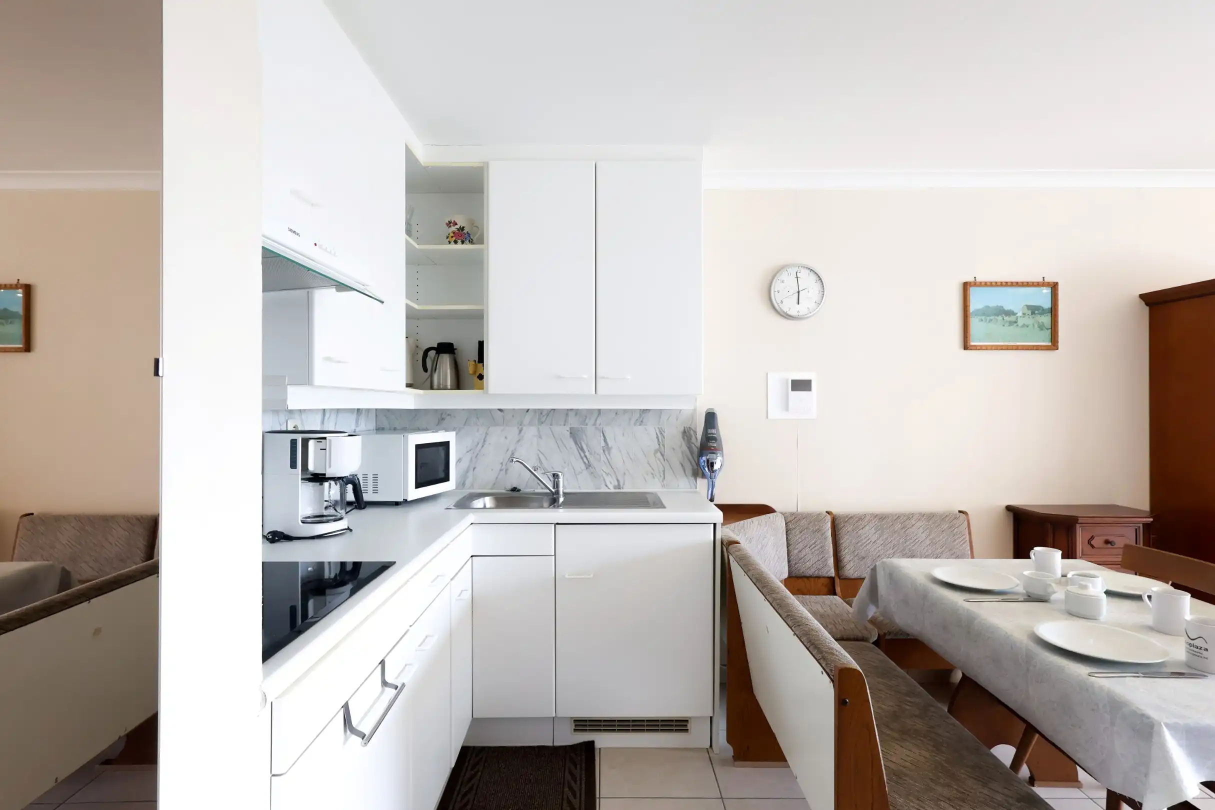 Studio met eigen terras, kelder en parkeerplaats foto 4