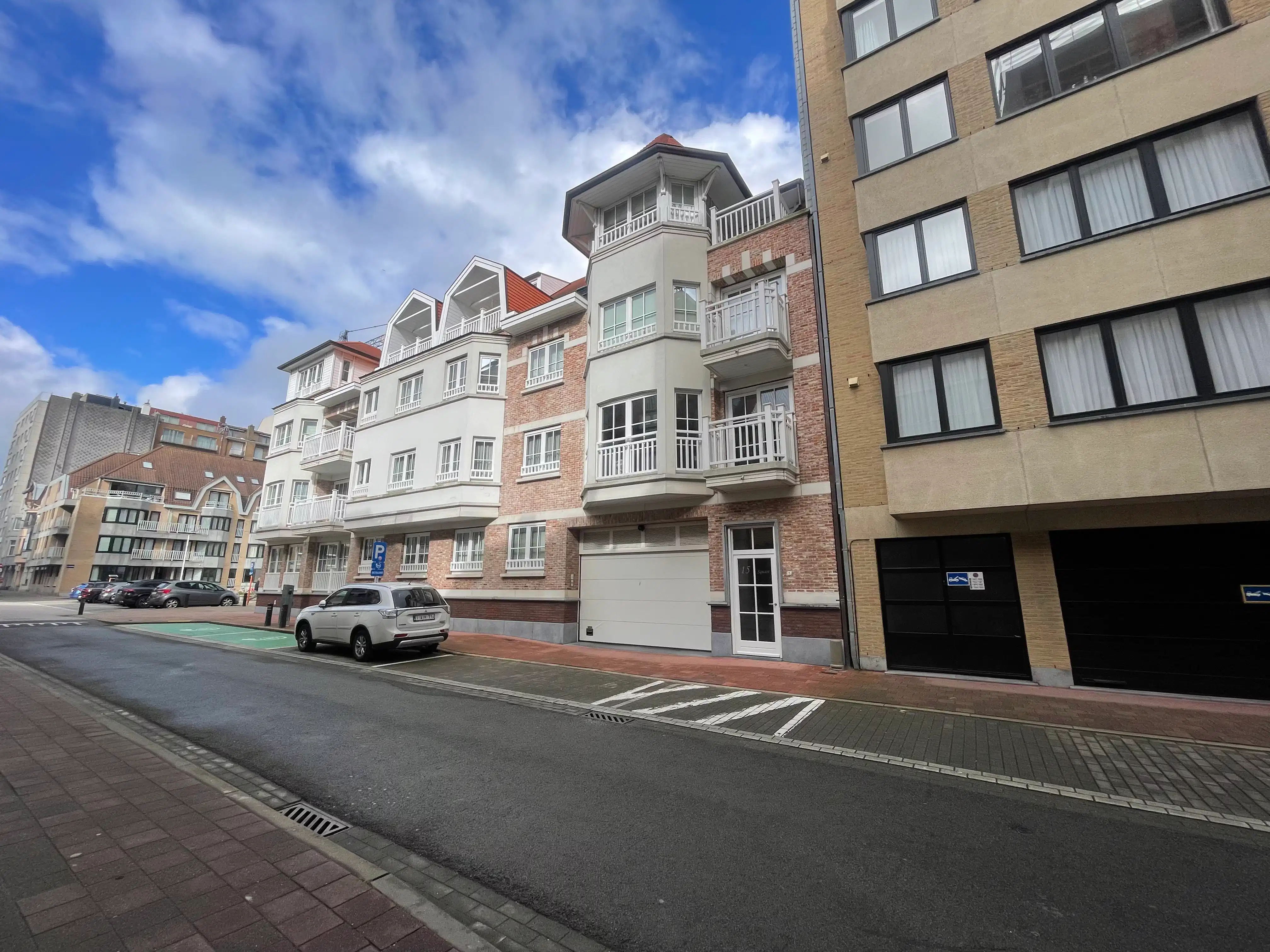 Vlot bereikbare garagebox op -2 aan het Kinkhoornplein. foto 3