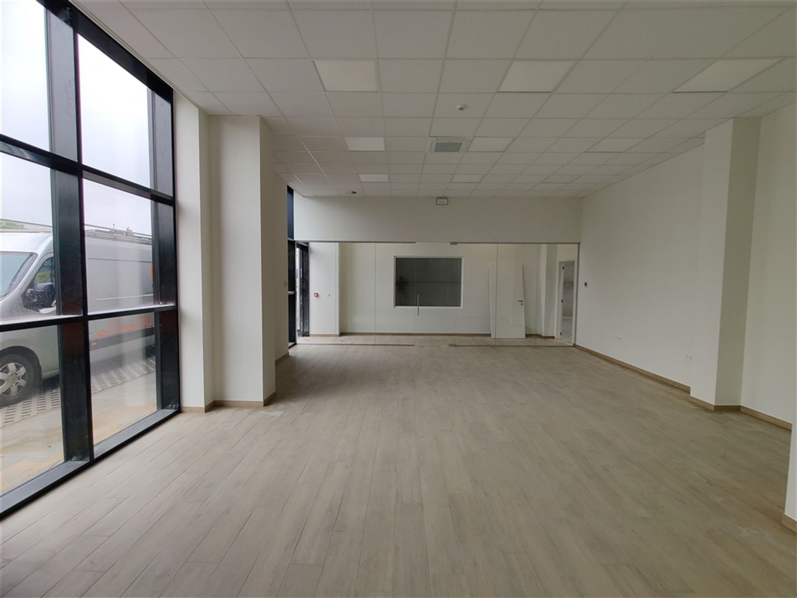 Nieuwbouw KMO unit op bedrijvenparkt C-Site te Hasselt foto 8