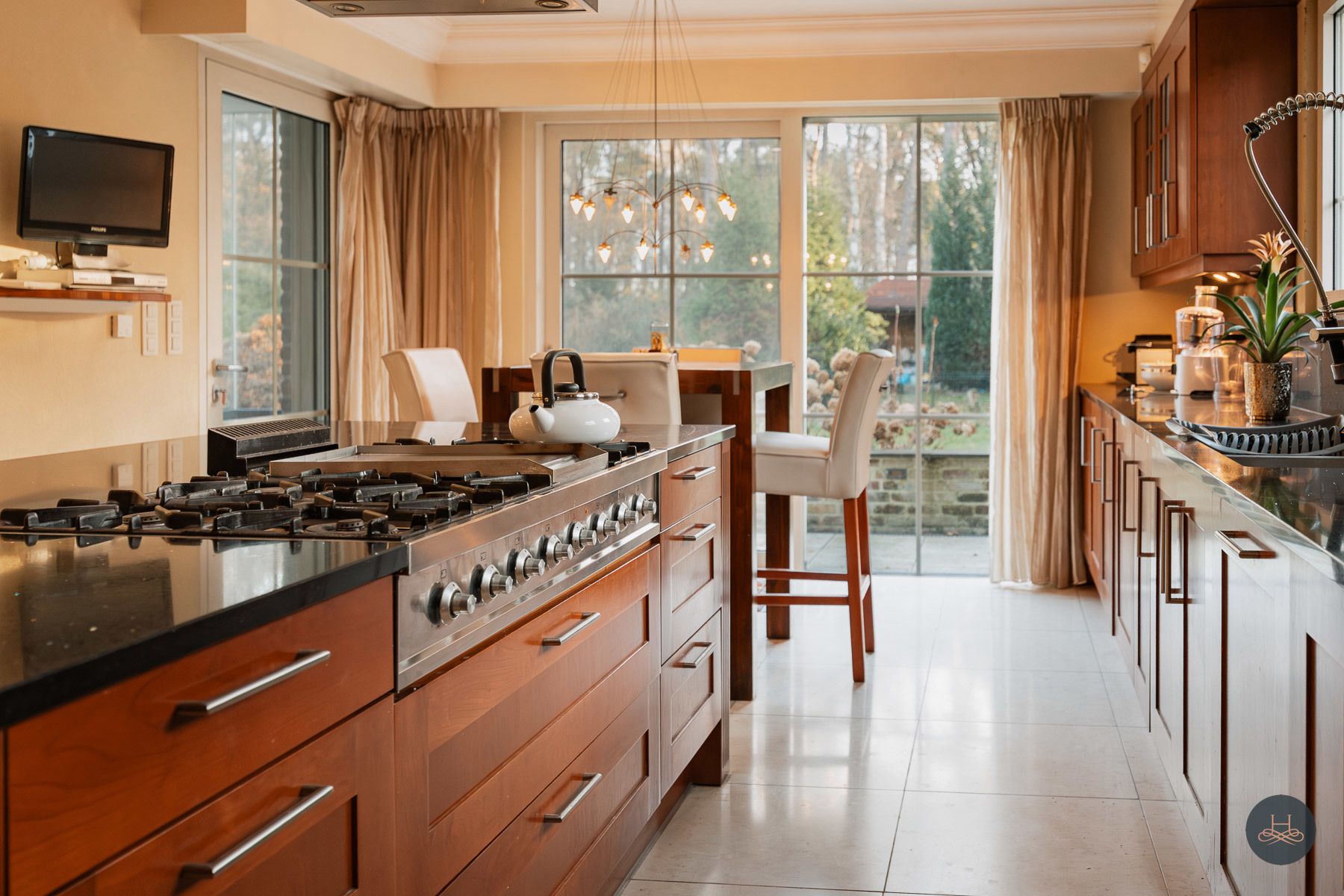 Riante villa op toplocatie in het groen met privé-bos foto 12