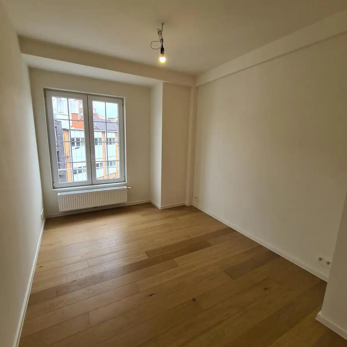 Instapklaar appartement met 2 slaapkamers ! foto 12