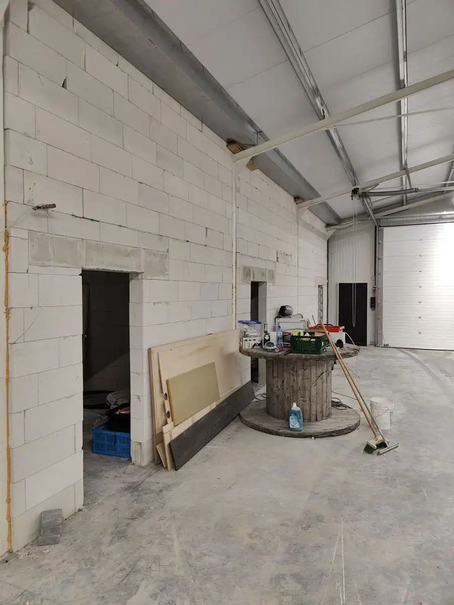 Nieuwbouw KMO unit met kantoor en sociale ruimte foto 53