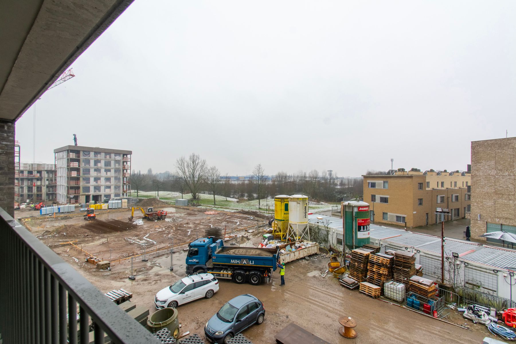 Rustig en comfortabel 2slpk appt. met zicht op park  foto 8