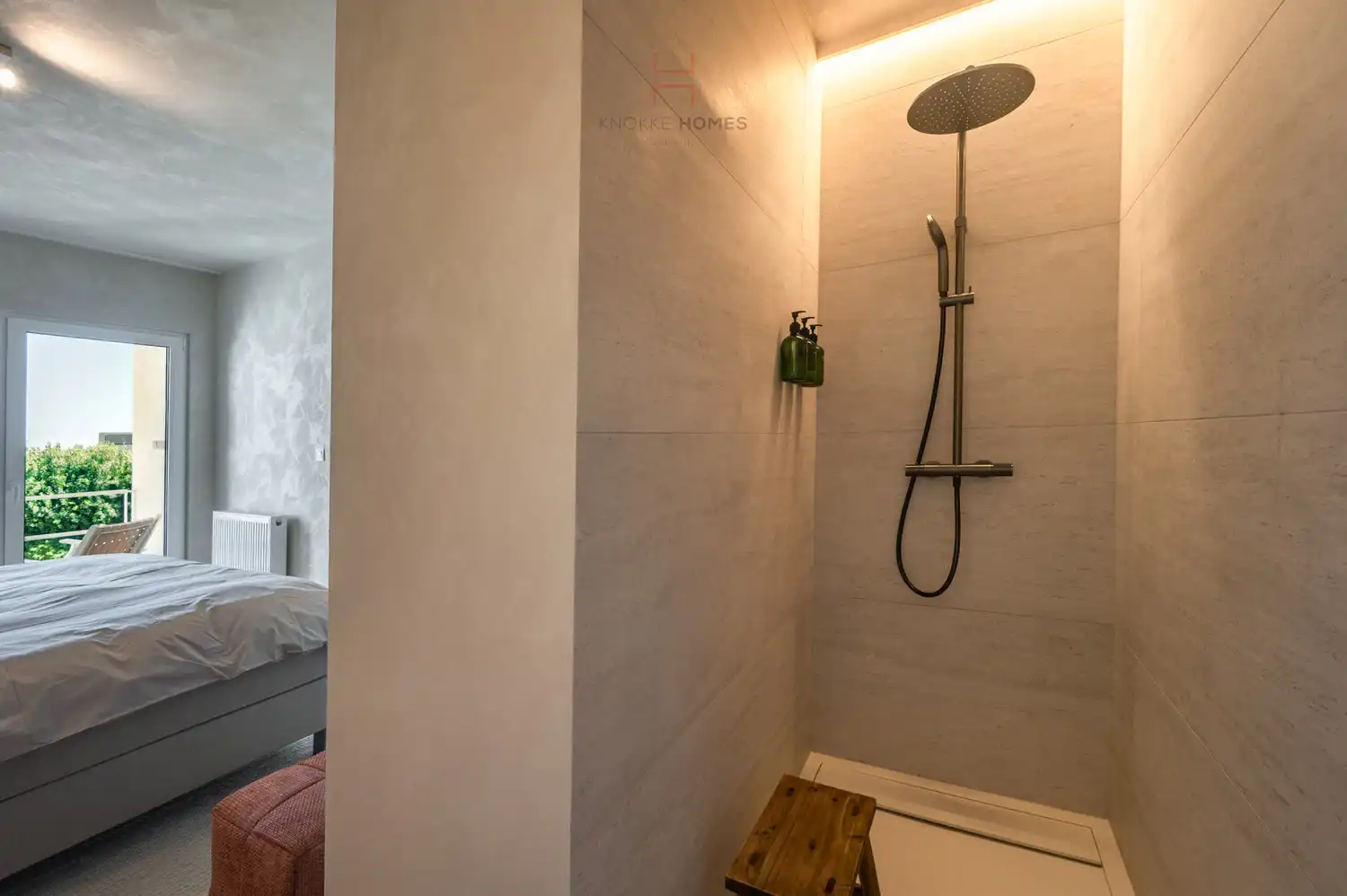 Prachtig gerenoveerd appartement vlak bij het Astridplein in Duinbergen foto 22
