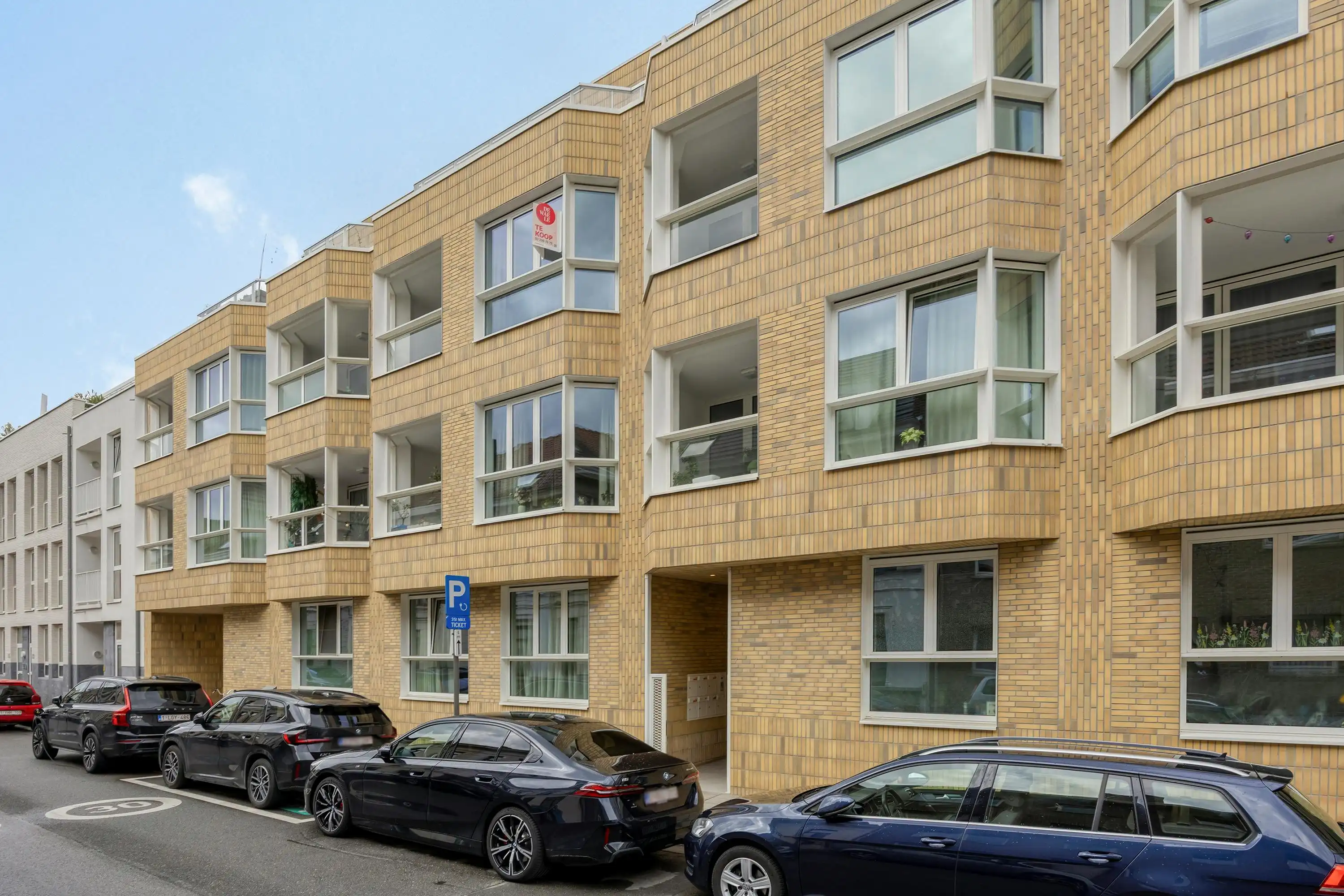 Recent appartement met twee slaapkamers en terras te koop in Berchem foto 23