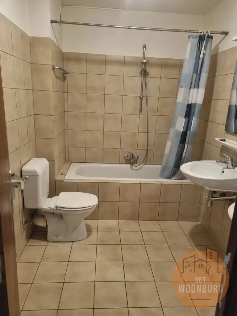 Appartement 1e Verd. met tuin foto 11