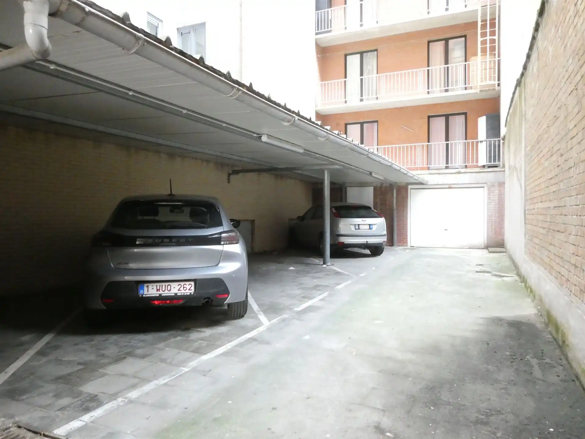 Parkeerplaats foto 6