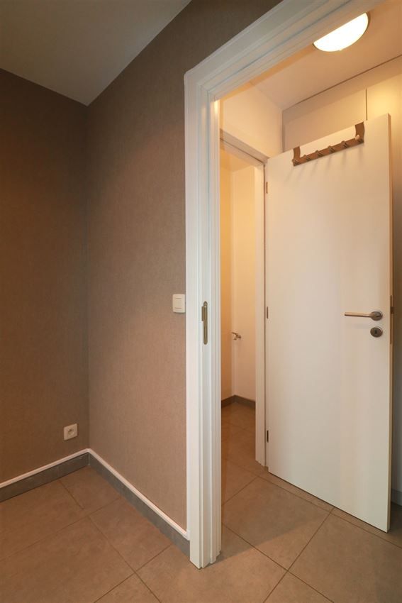 Duplex met 2 grote slpk, zuidterras, nabij station foto 10