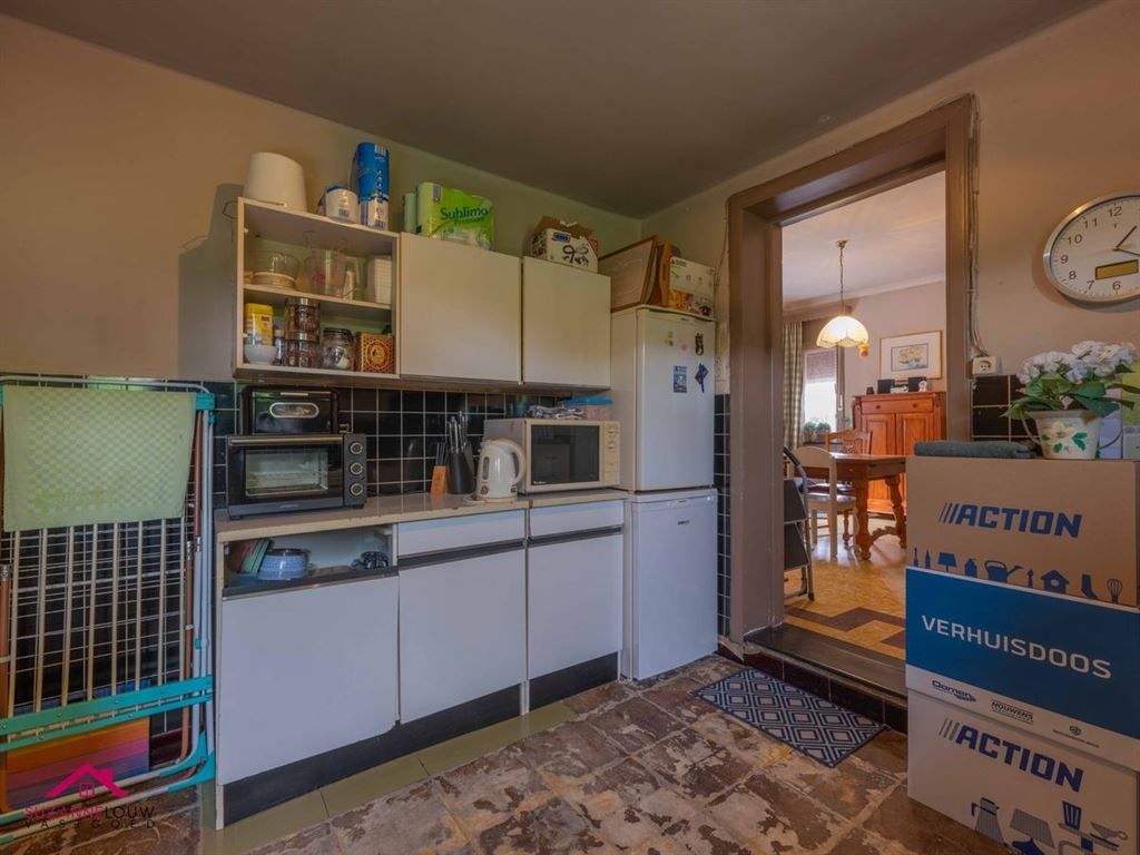 Vrijstaande woning, te renoveren naar eigen smaak foto 26