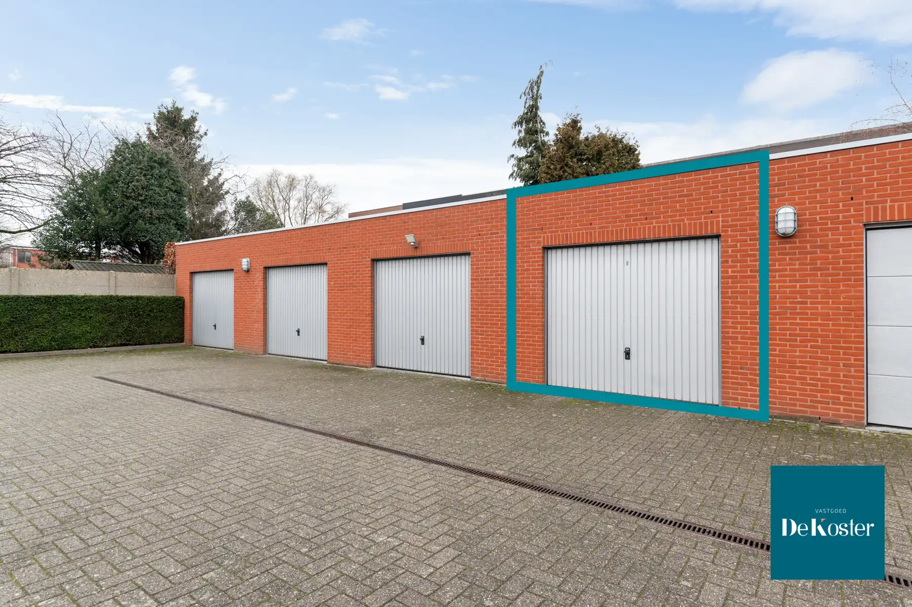 Stijlvol duplexappartement met ruim terras en garage foto 15