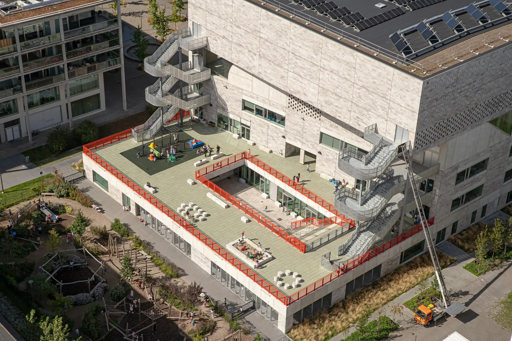 Uitzonderlijk hoekappartement op de 23ste verdieping met zicht over de skyline van Antwerpen.&nbsp; foto 18