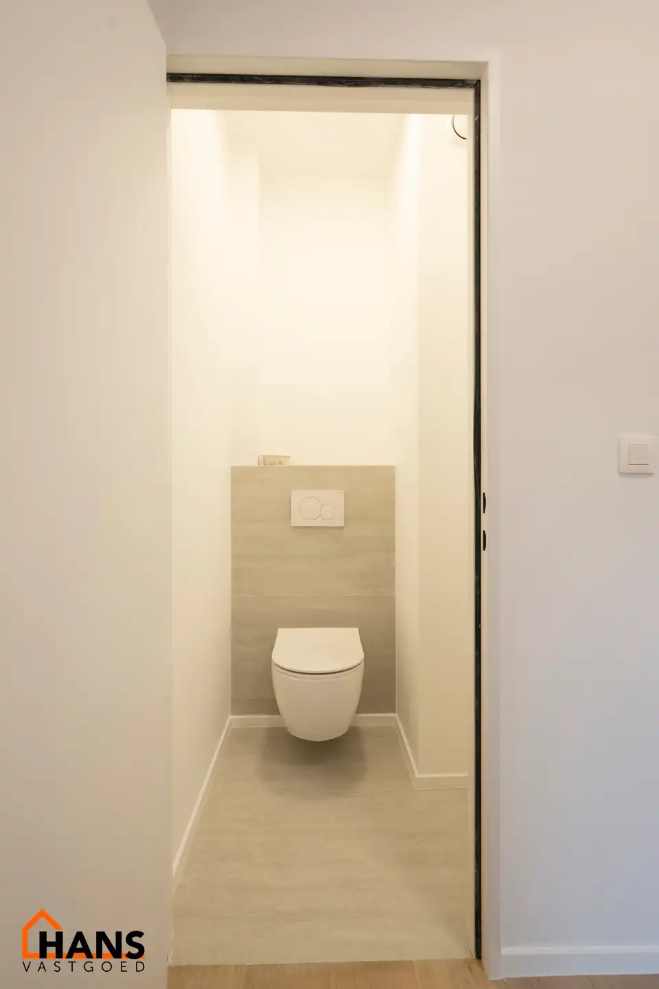 Gerenoveerd gelijkvloers appartement. foto 20