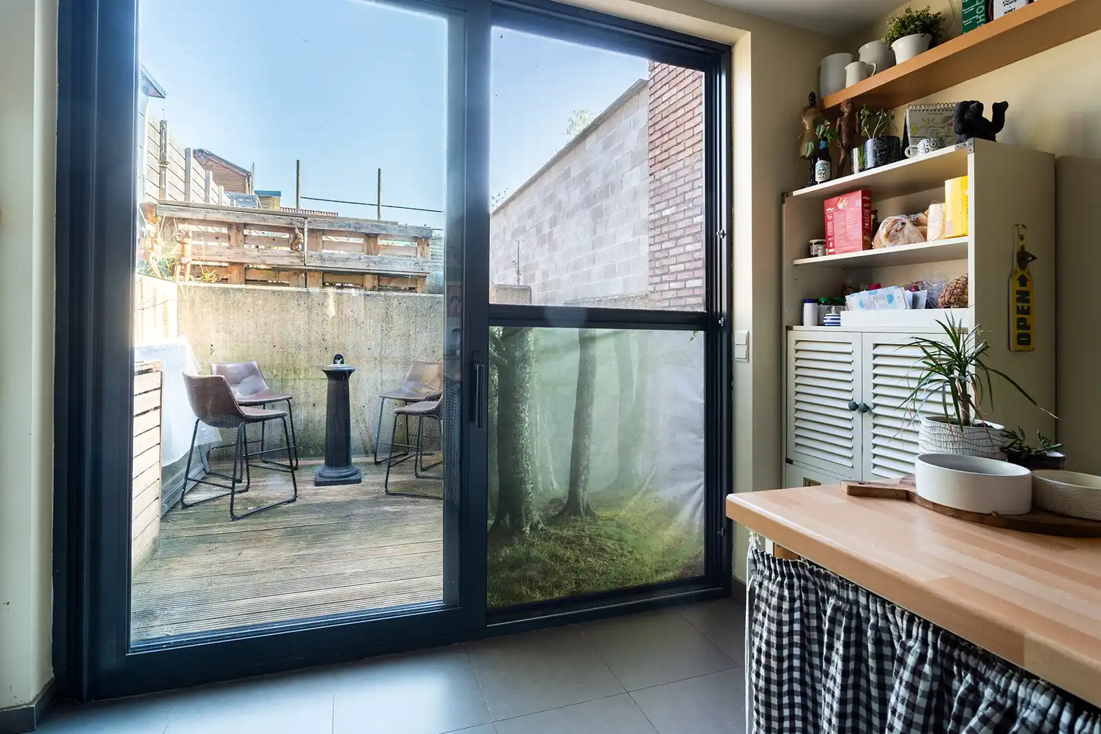 Gezellige woning met veel potentieel in groene buurt foto 13