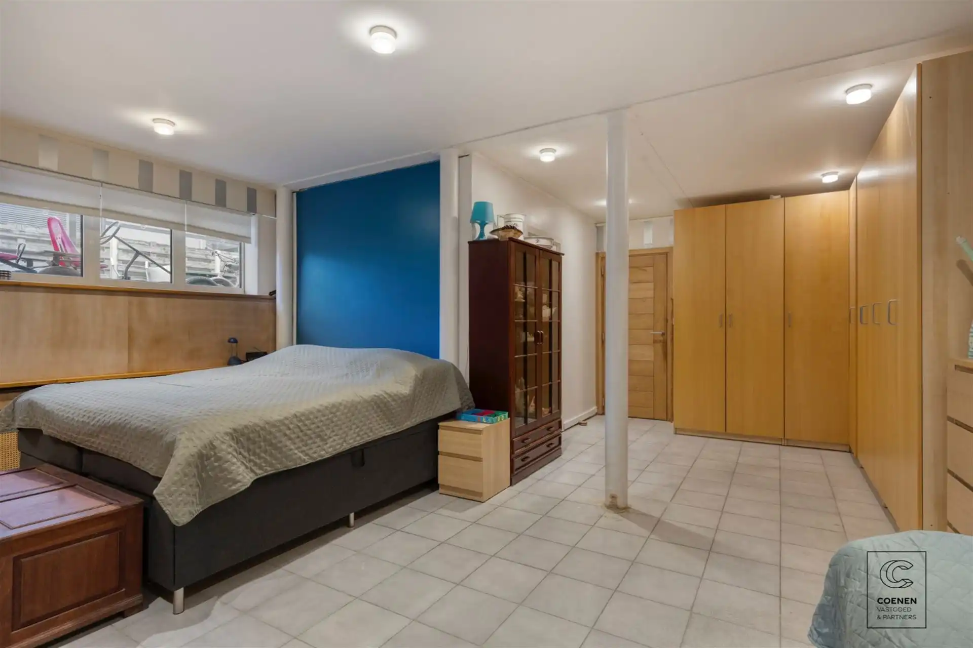 Lichtrijke en ruime villa van 338 m² met ingebouwd zwembad! foto 15