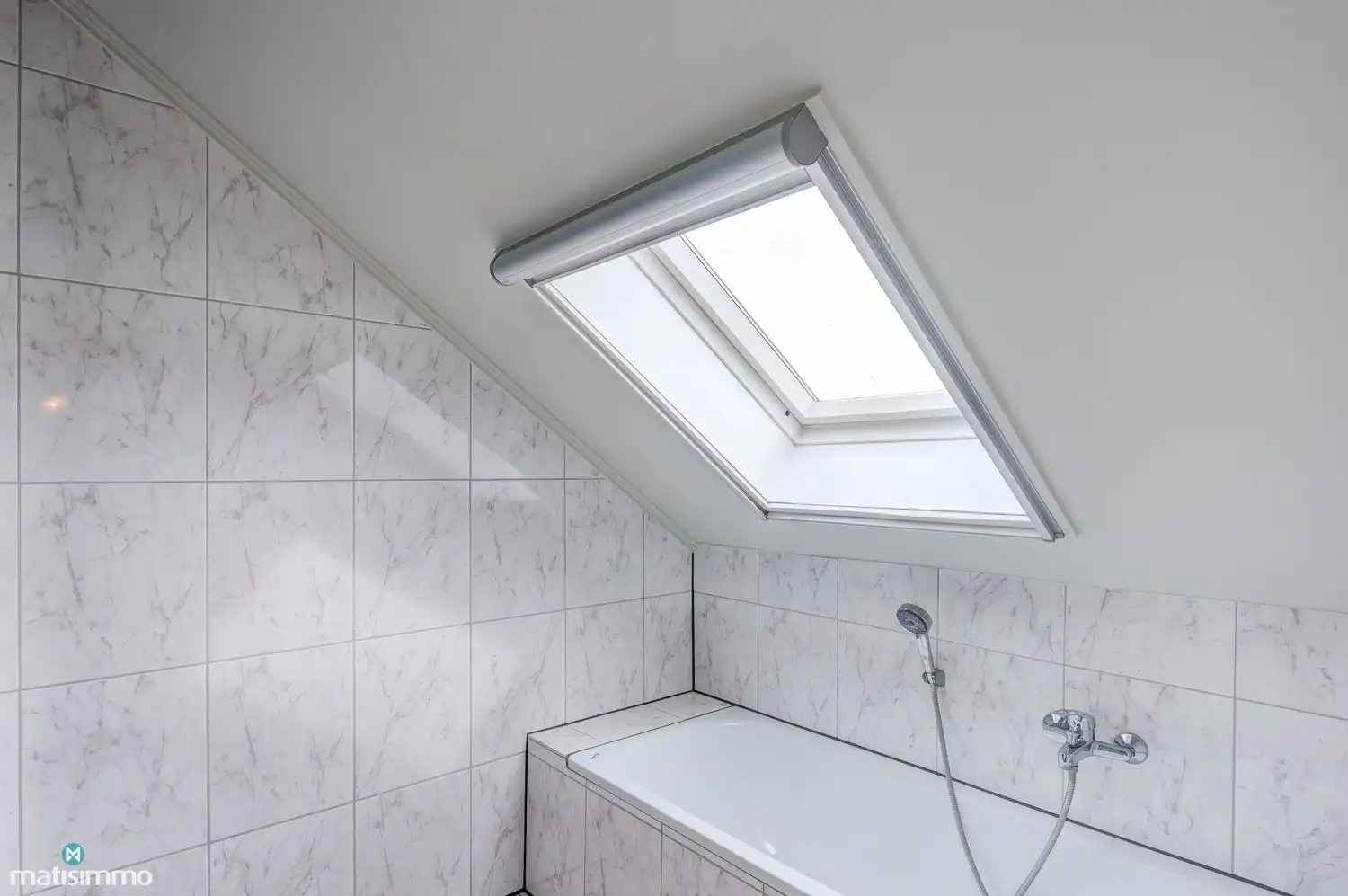 DUPLEXAPPARTEMENT MET AUTOSTAANPLAATS, GARAGEBOX EN KELDERBERGING NABIJ CENTRUM BILZEN foto 20