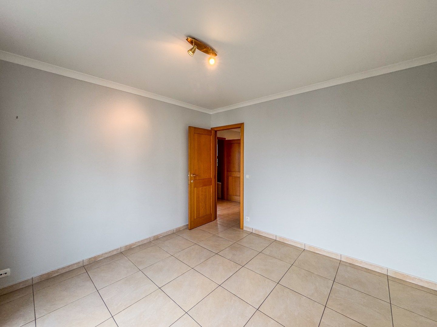 Ruim appartement met 2 slaapkamers en terras met prachtige vergezichten! foto 22