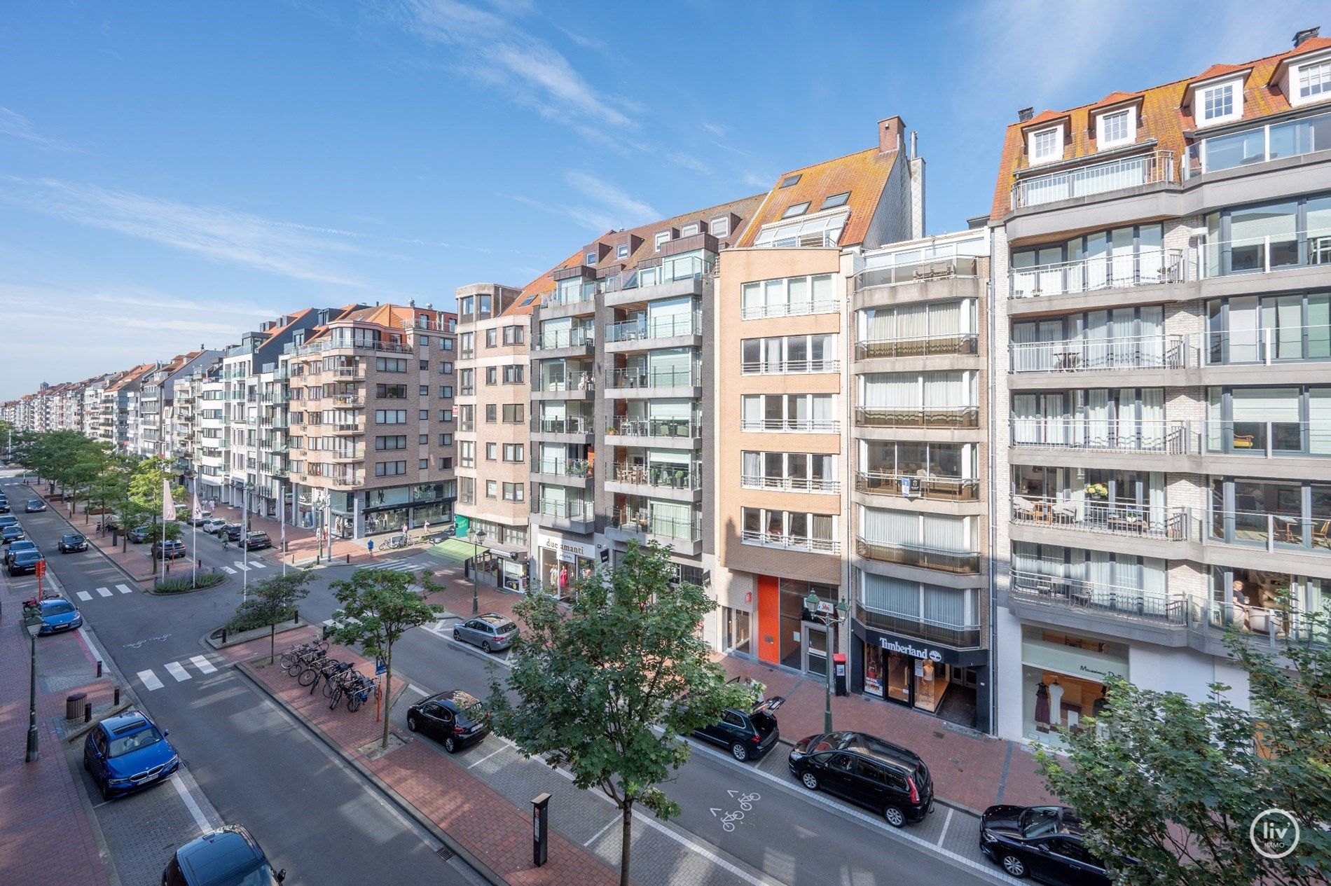 Gerenoveerd appartement met 2 volwaardige slaapkamers gelegen op de Lippenslaan  vlakbij het Vanbunnenplein (met mog. tot garage in het gebouw).  foto 14