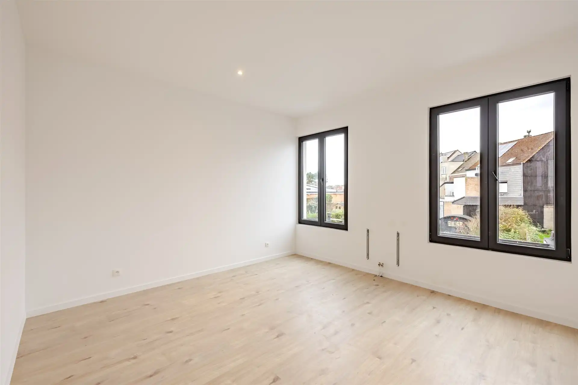 Instapklare woning met 3 slaapkamers en tuin foto 14