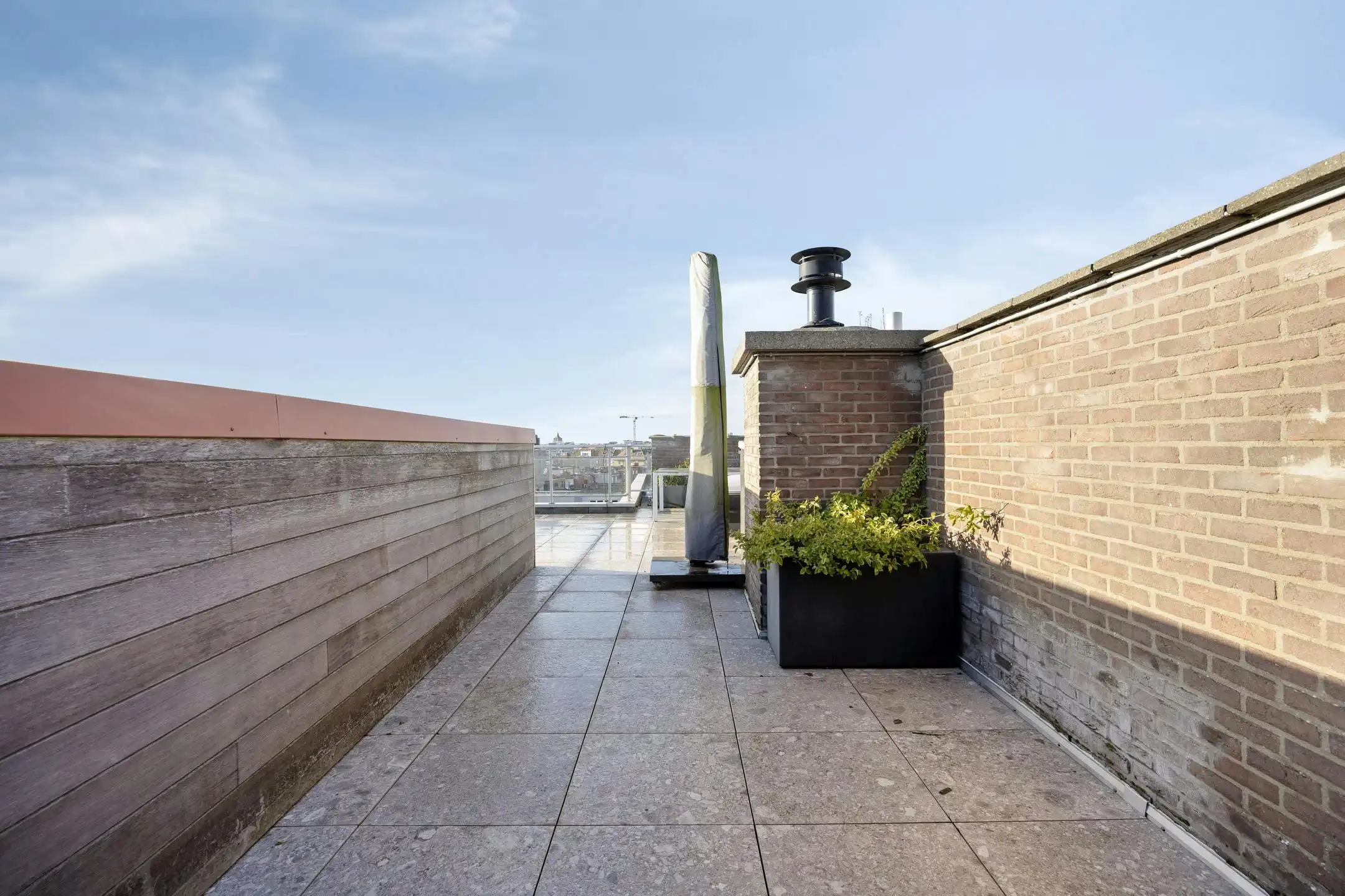 Lichtrijk duplex appartement te koop in Blankenberge foto 13