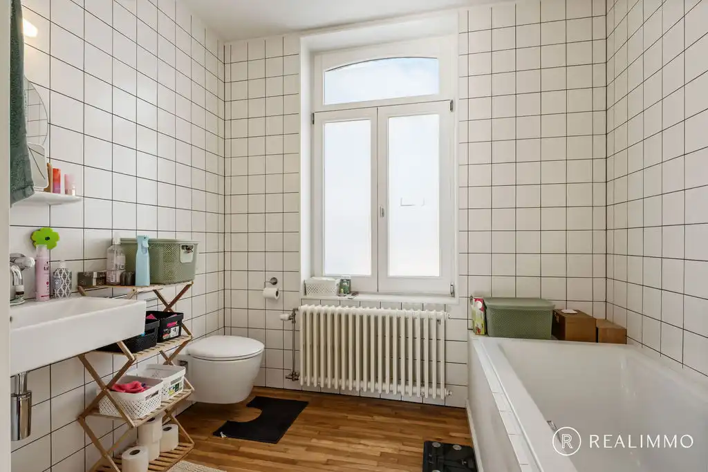 Authentiek gerenoveerde woning met ruim terras in hartje Avelgem foto 16