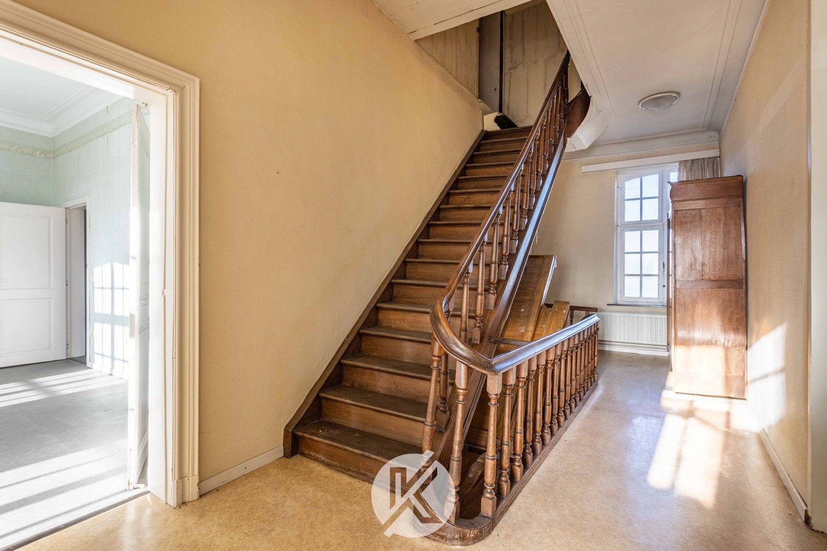 Tijdloze pastorie met historische allure op 4.057 m² foto 21