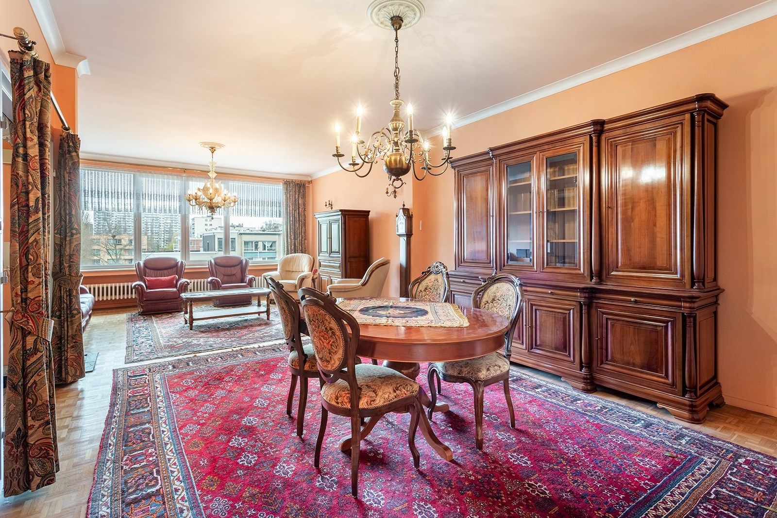 Prima onderhouden en ruim 3-slaapkamer appartement (115 m²)!  foto 4