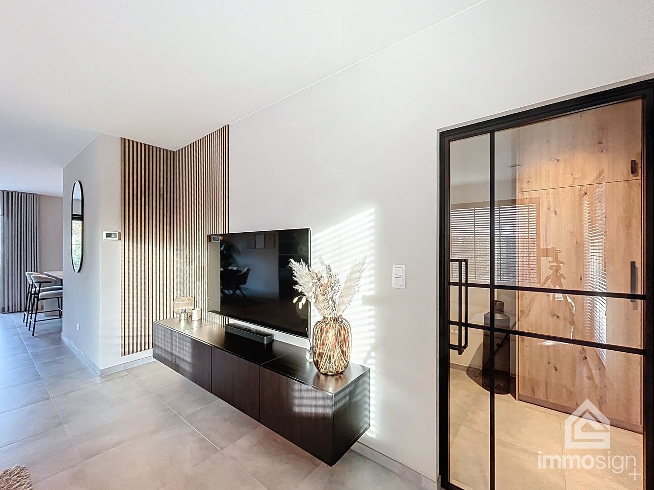 Instapklare, moderne gezinswoning in jonge, rustige buurt te Peer voorzien van tal van troeven foto 4