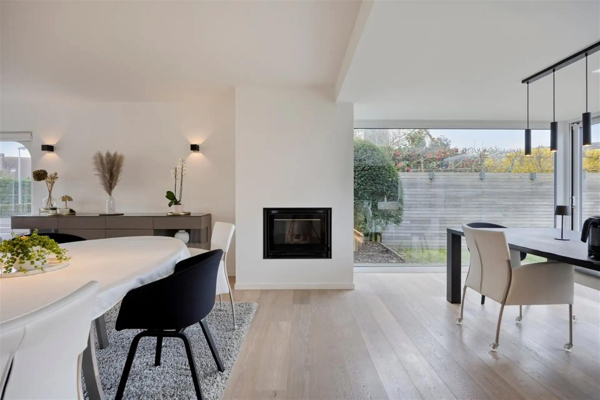 Rustig gelegen open bebouwing met moderne afwerking foto 9