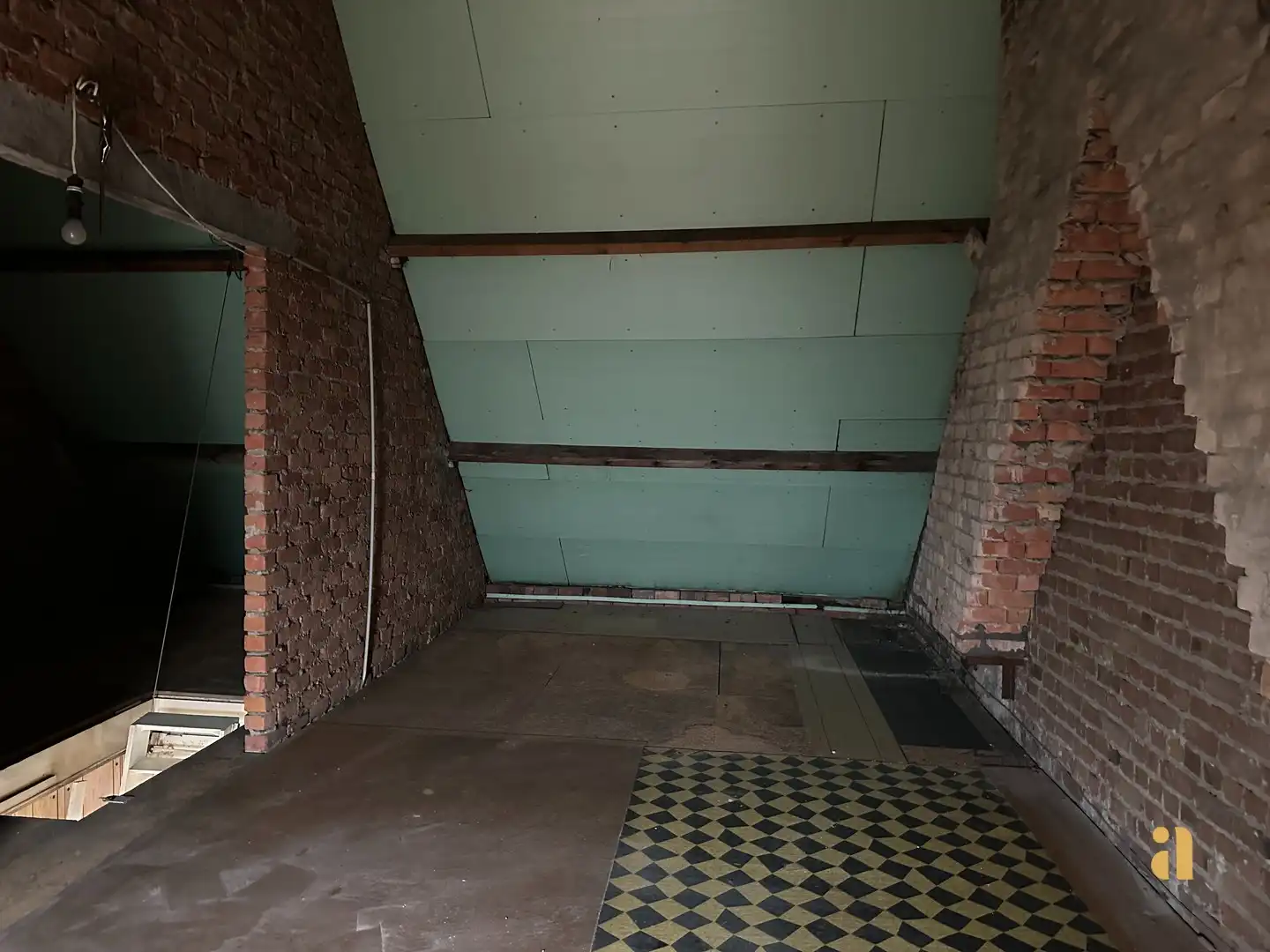 Hier koop je geen huis, maar potentieel foto 24