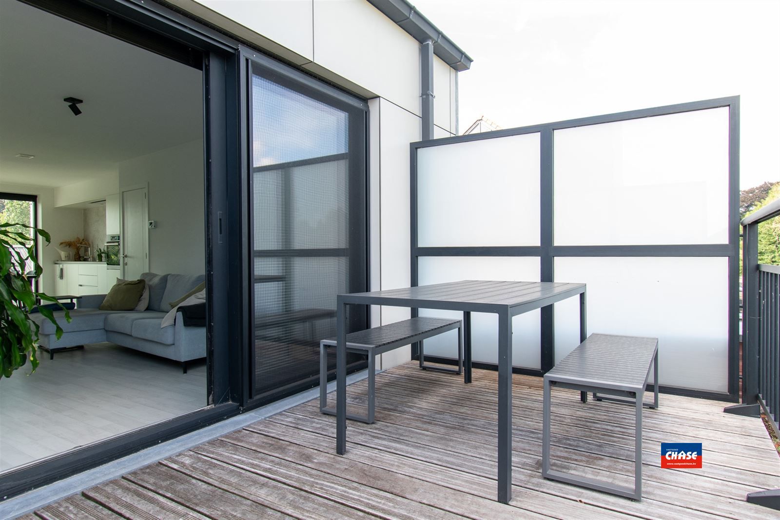 Duplex appartement met 2 slaapkamers, 2 terassen en autostaanplaats foto 11