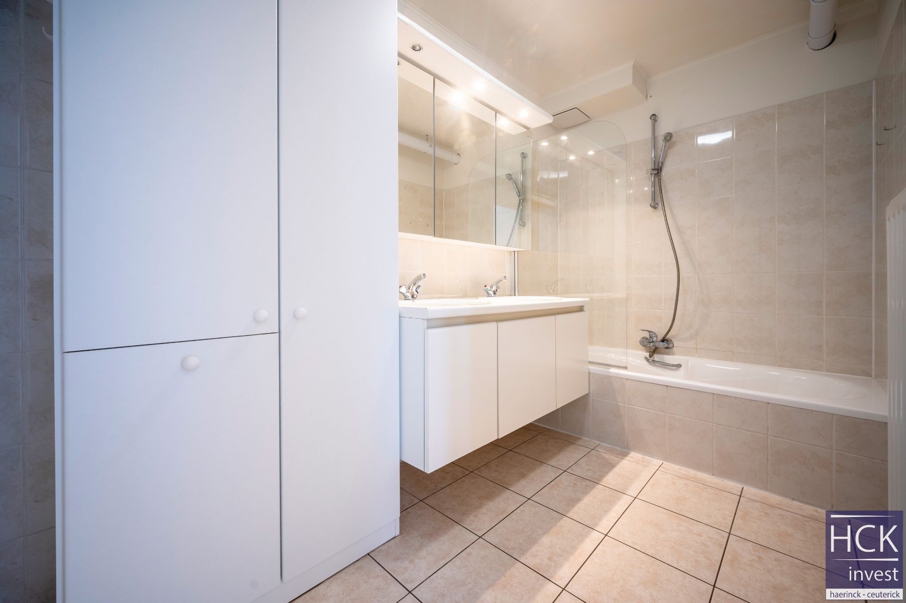 WAREGEM - Instapklaar en energiezuinig appartement op toplocatie foto 14