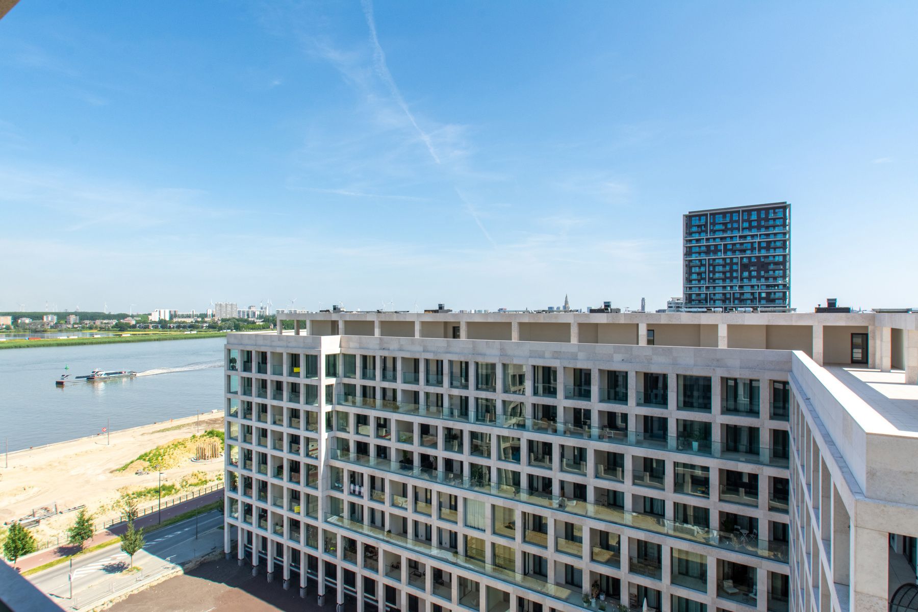 1-slpk app. met terras en zicht op Schelde foto 5