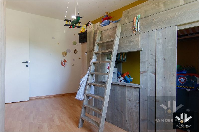 Instapklaar 2 slpk-appartement aan de standsrand van Genk foto 13