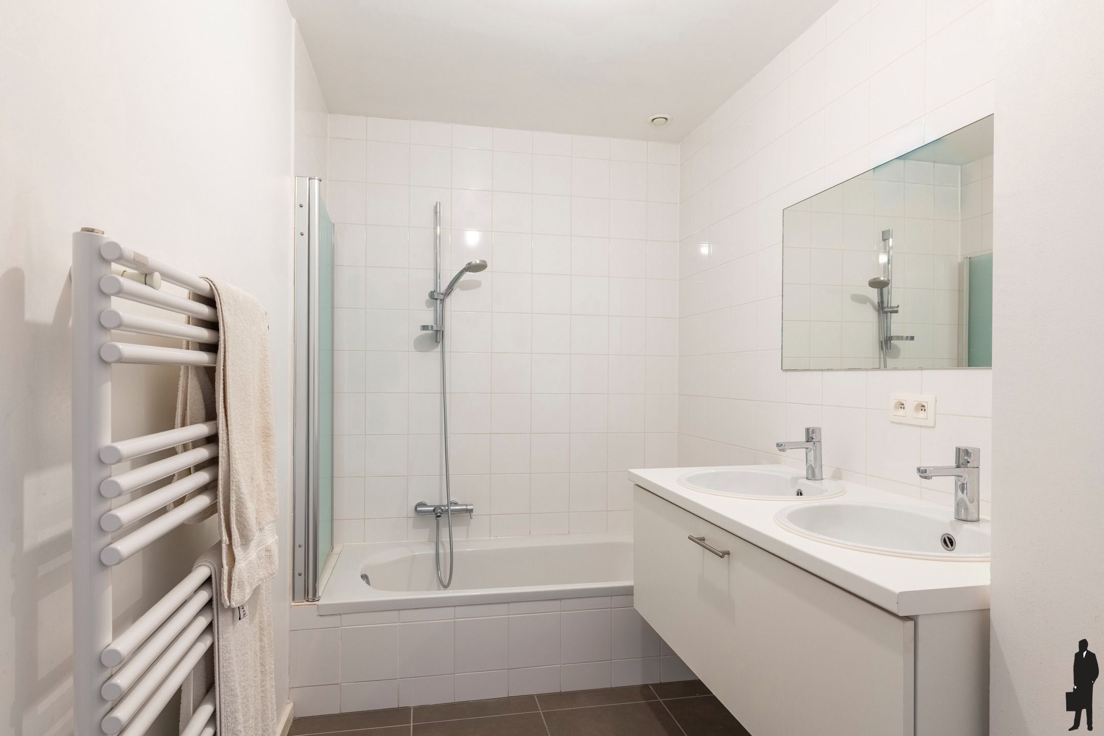 Modern 2-slaapkamer appartement met prachtig uitzicht foto 9