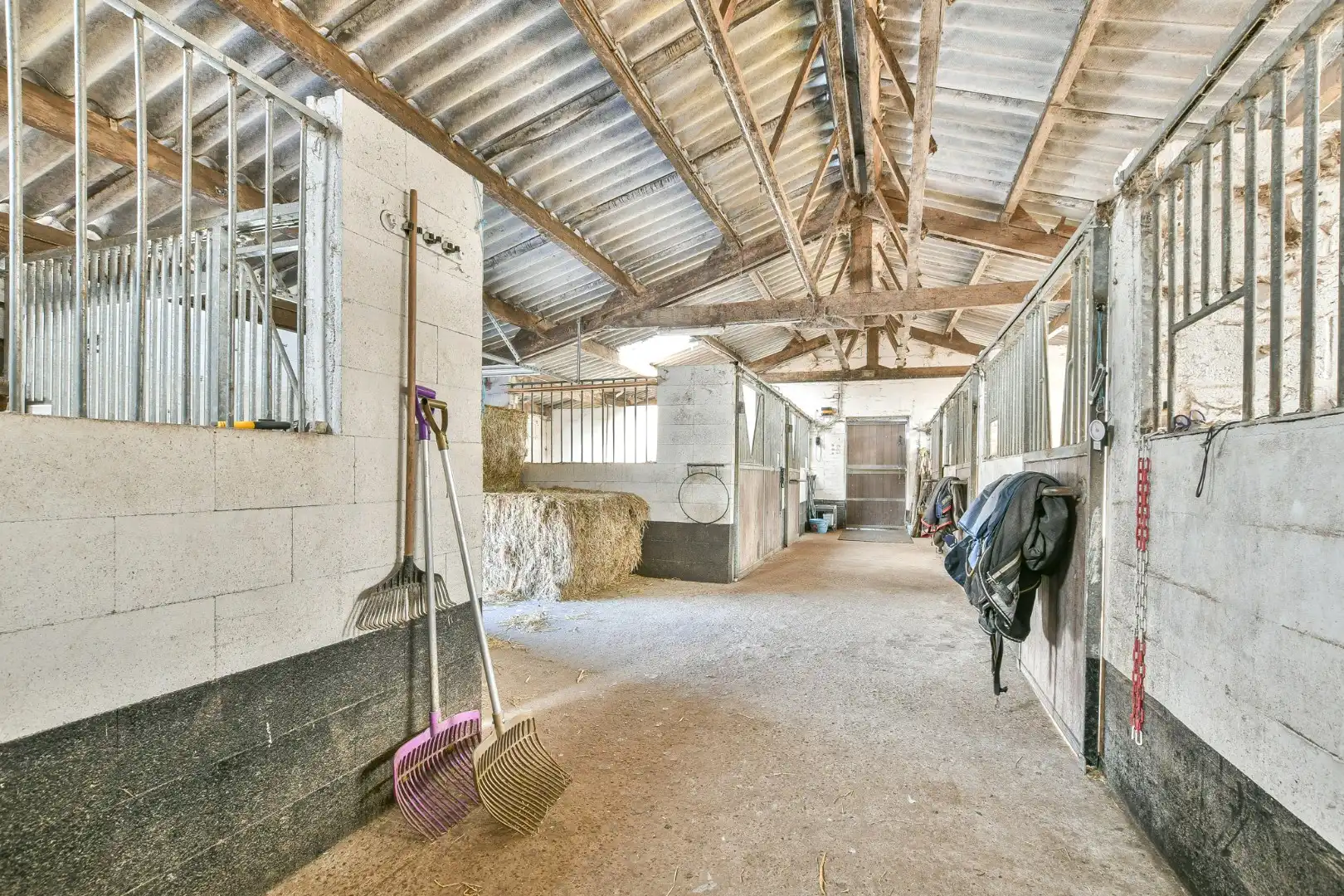 Authentieke hoeve met bouwland & stallen op unieke landelijke ligging tussen De Haan en Nieuwmunster foto 24