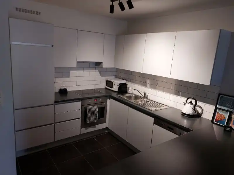 Gelijkvloers appartement met 2 slaapkamers en terras foto 2