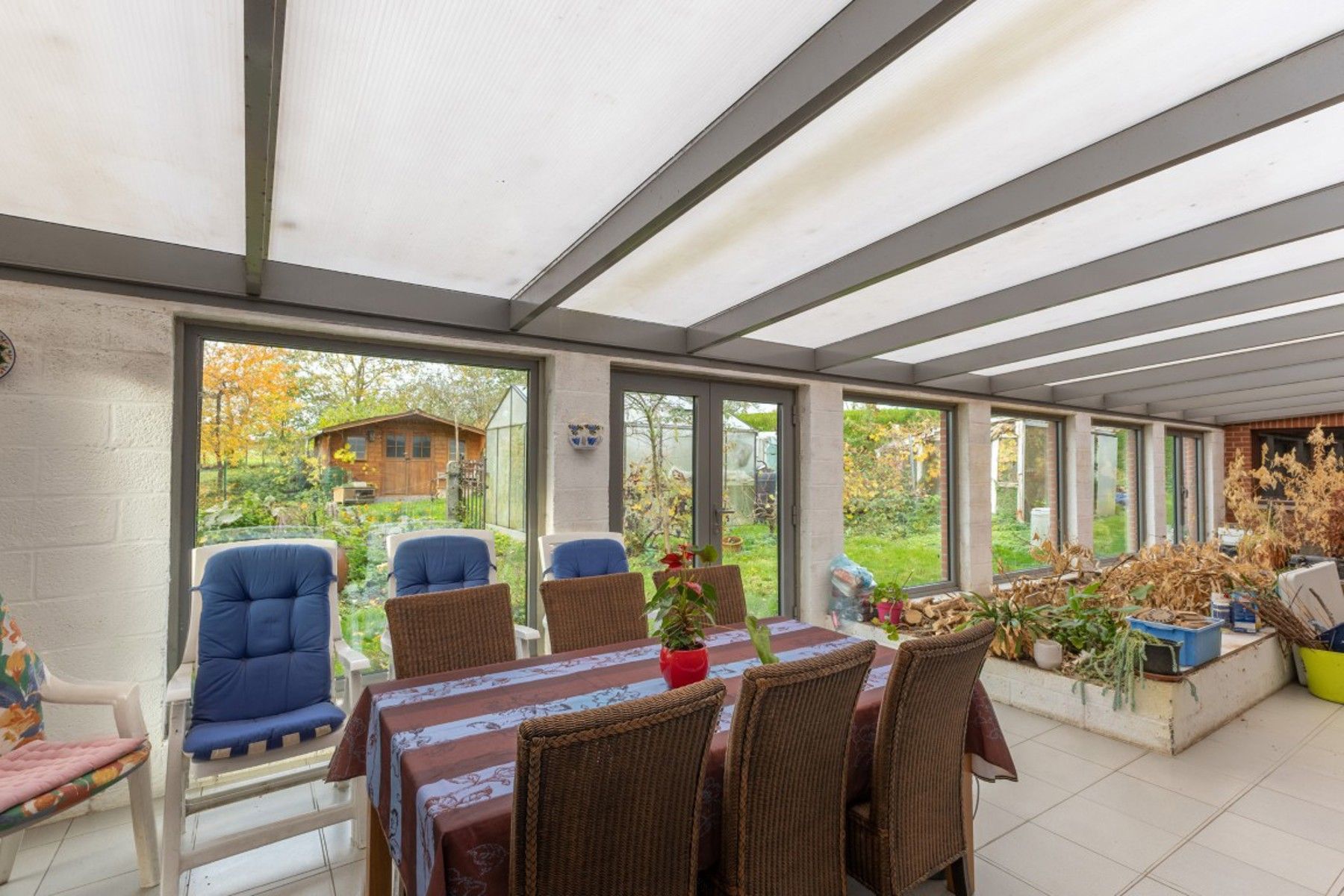 Ruime, rustig gelegen villa foto 8