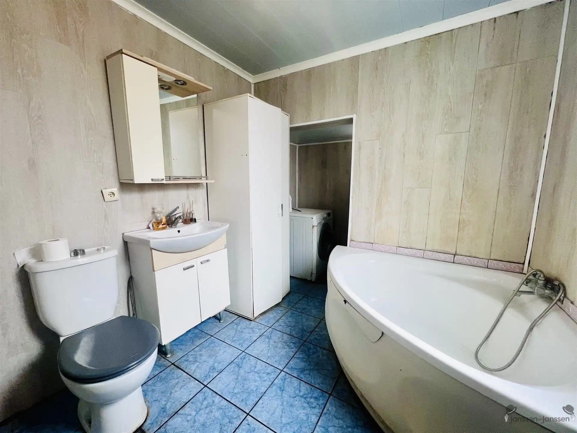 Ruime woning met grote tuin, hartje Zele foto 4