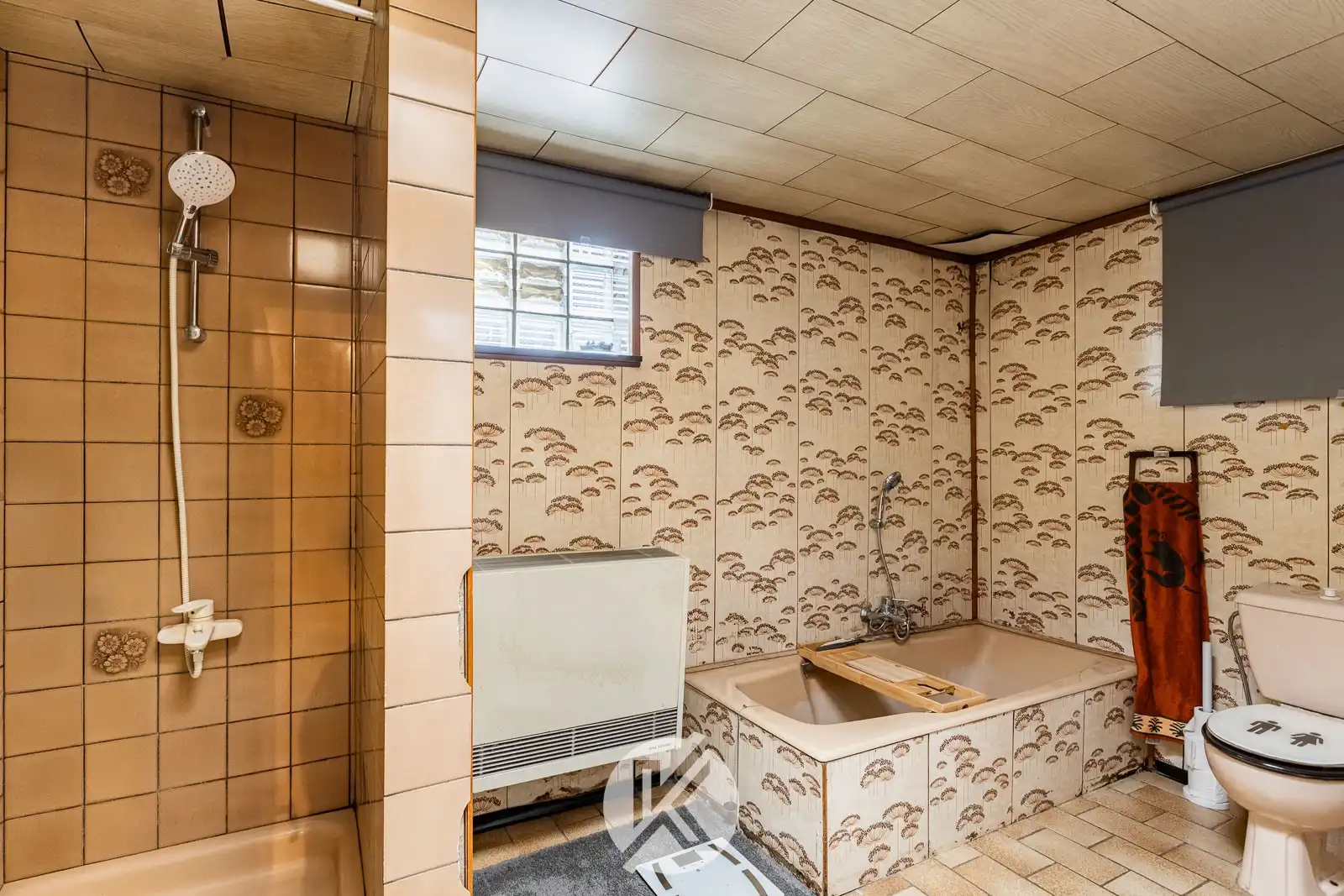 Te renoveren woning op een rustige locatie foto 12