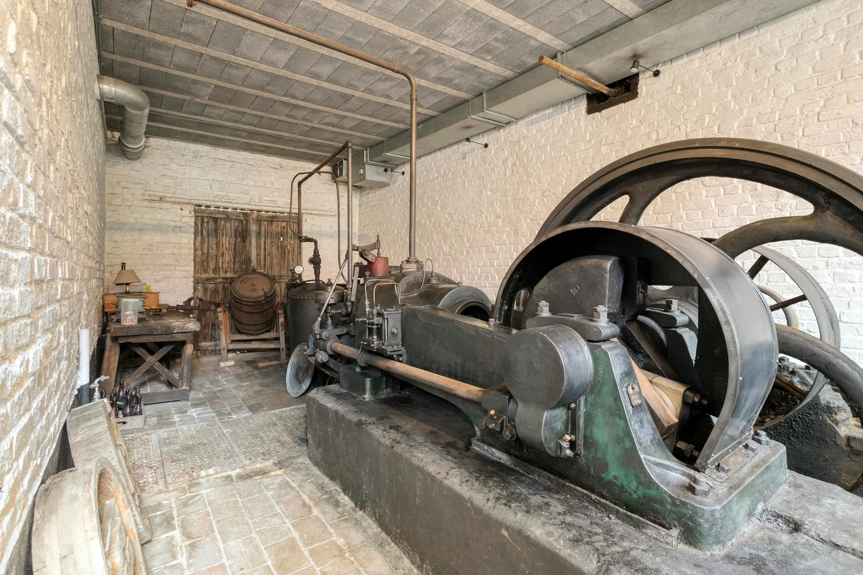 Horecazaak met appartement in Heuvelland te koop foto 20