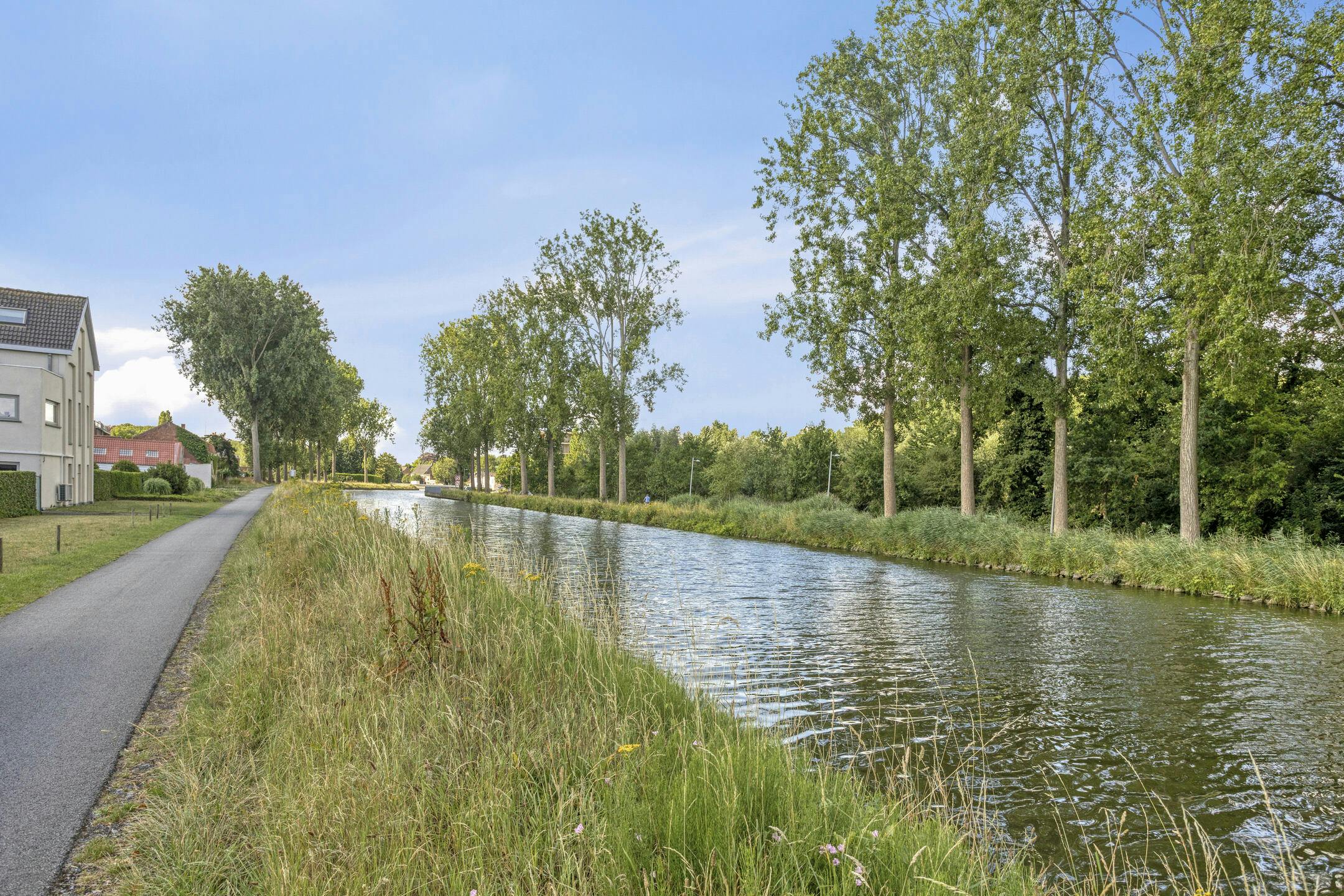 Opbrengsteigendom op toplocatie te Assebroek  foto 8