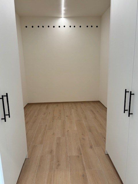 Stijlvol gerenoveerd gelijkvloersappartement foto 17