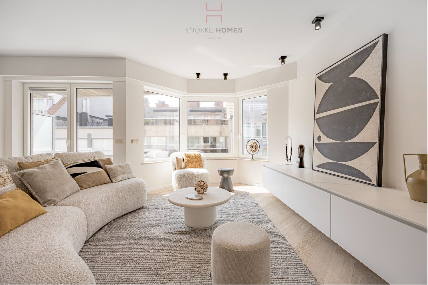 Volledig gerenoveerd, lichtrijk appartement met zijdelings zeezicht nabij het Driehoeksplein foto 4