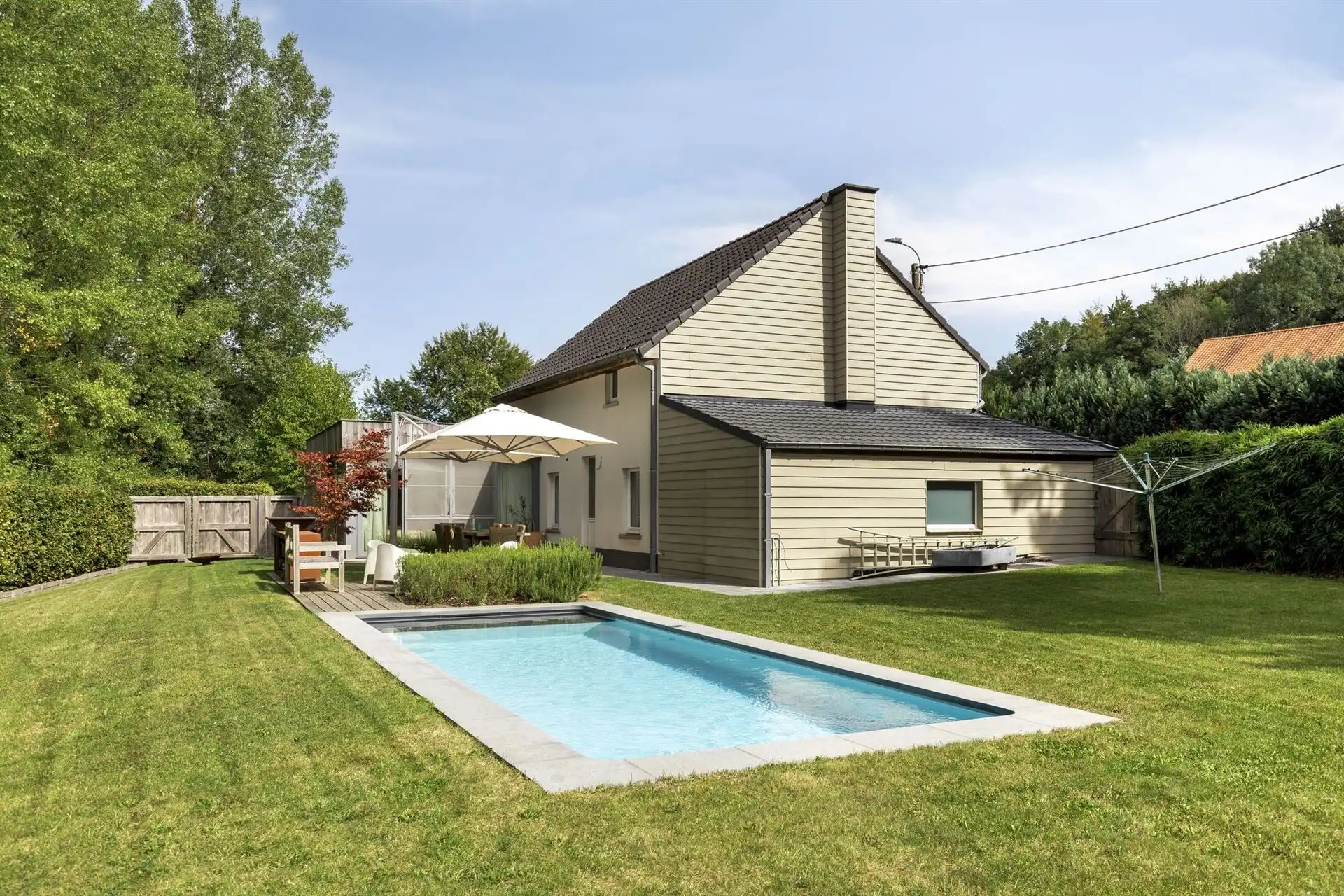 Prachtige woning op een zeer rustige locatie  foto 4