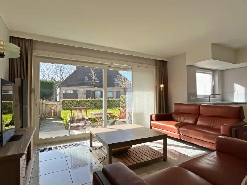 Zonnig gelijkvloers appartement met 2 grote terrassen! foto 9