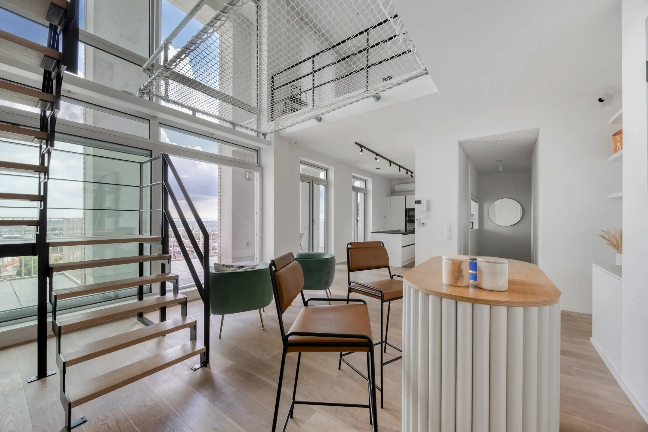 Exclusieve penthouse met panoramisch zicht over Antwerpen foto 3