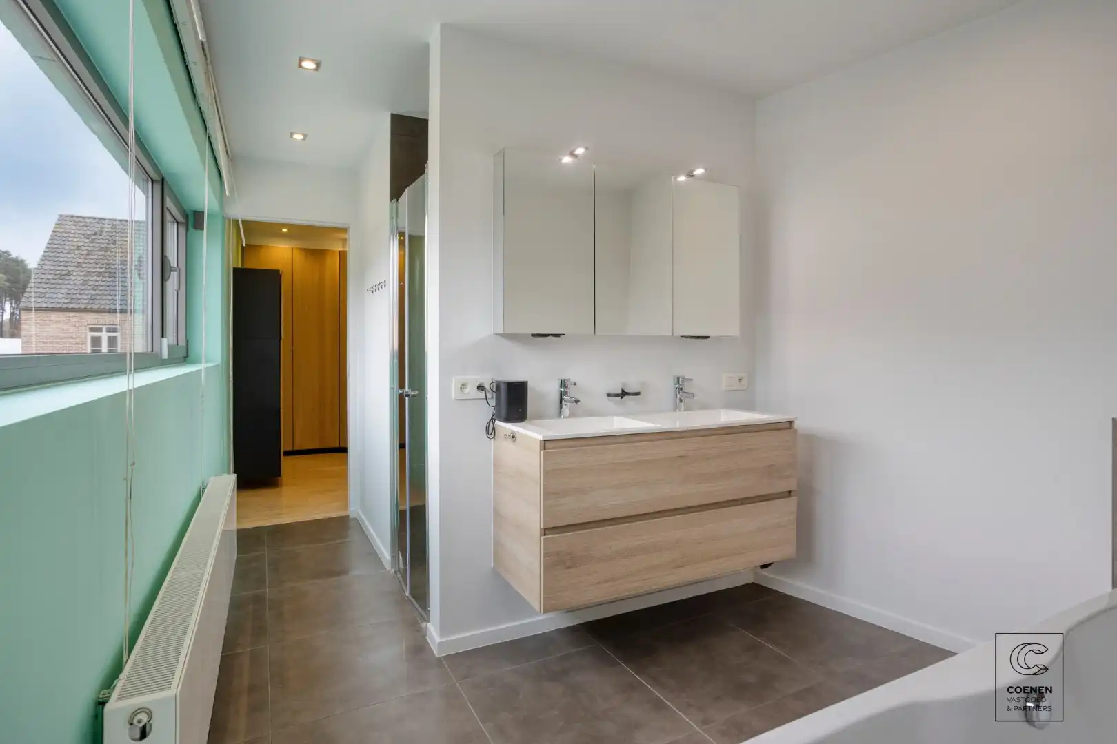 Prachtige woning (2013) van 256 m² met 4 slaapkamers in een doodlopende straat te Grobbendonk! foto 24