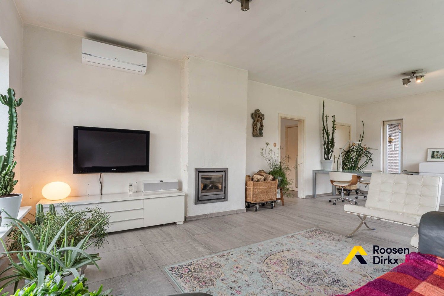 Vrijstaande gezinswoning met 4 slaapkamers op perceel van 78a88ca foto 6