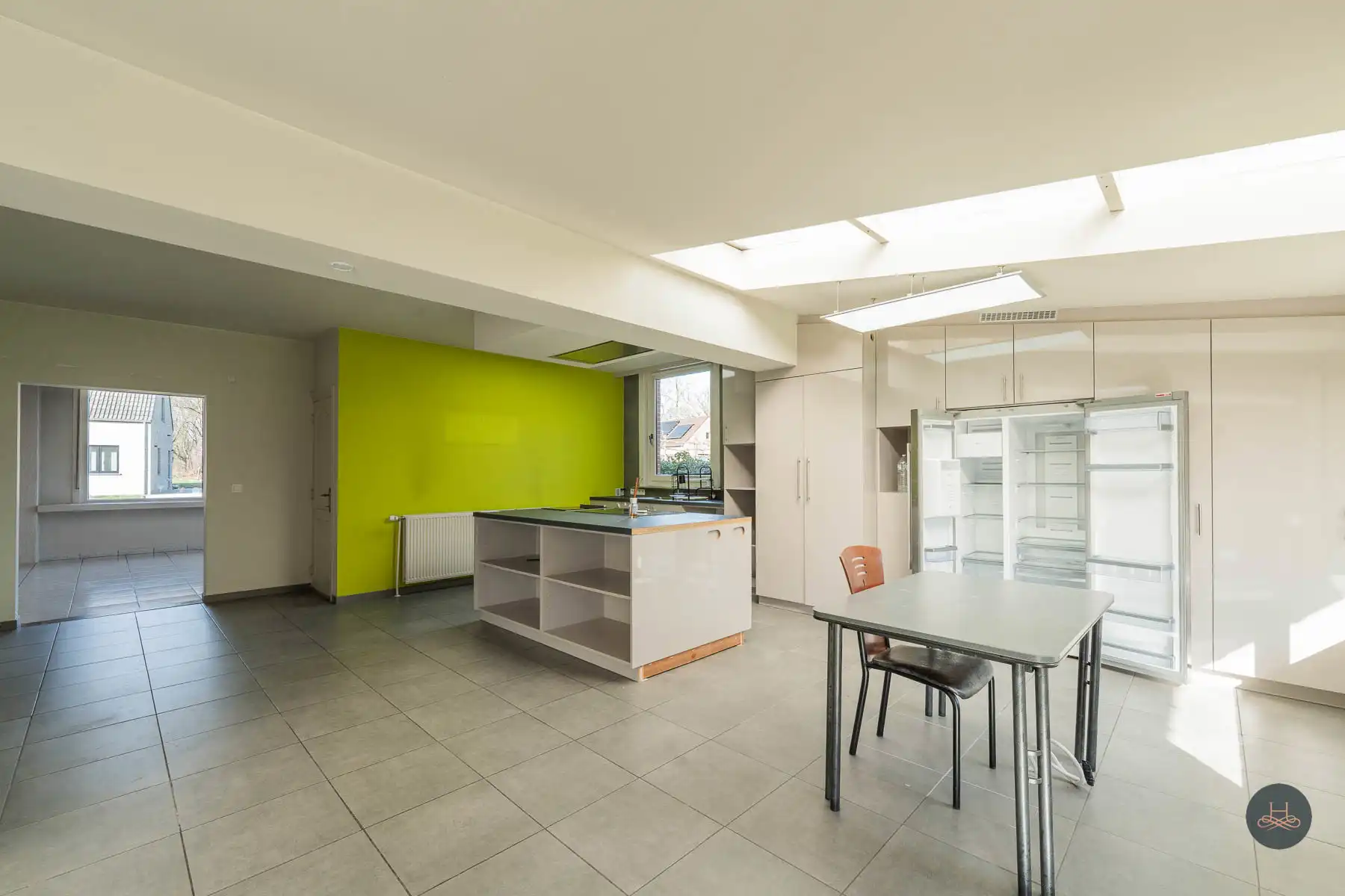 Woning met groot multifunctioneel bijgebouw in rustige straat foto 6