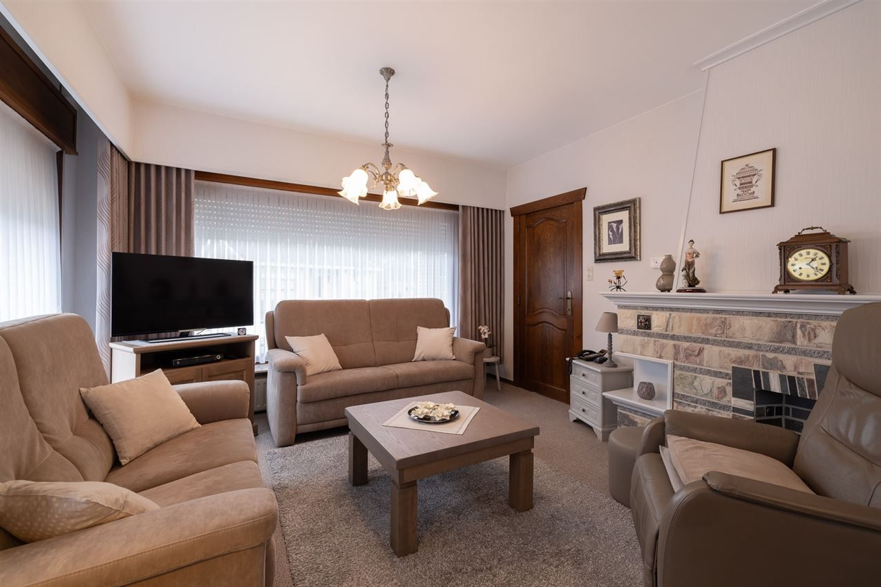Netjes onderhouden woning op 11a95 grenzend aan agrarisch gebied foto 7